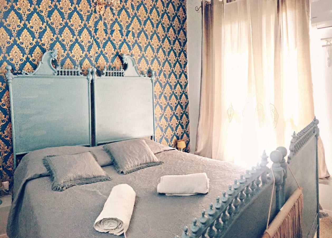 B&B Dimora Chic Gioia Tauro Rum bild