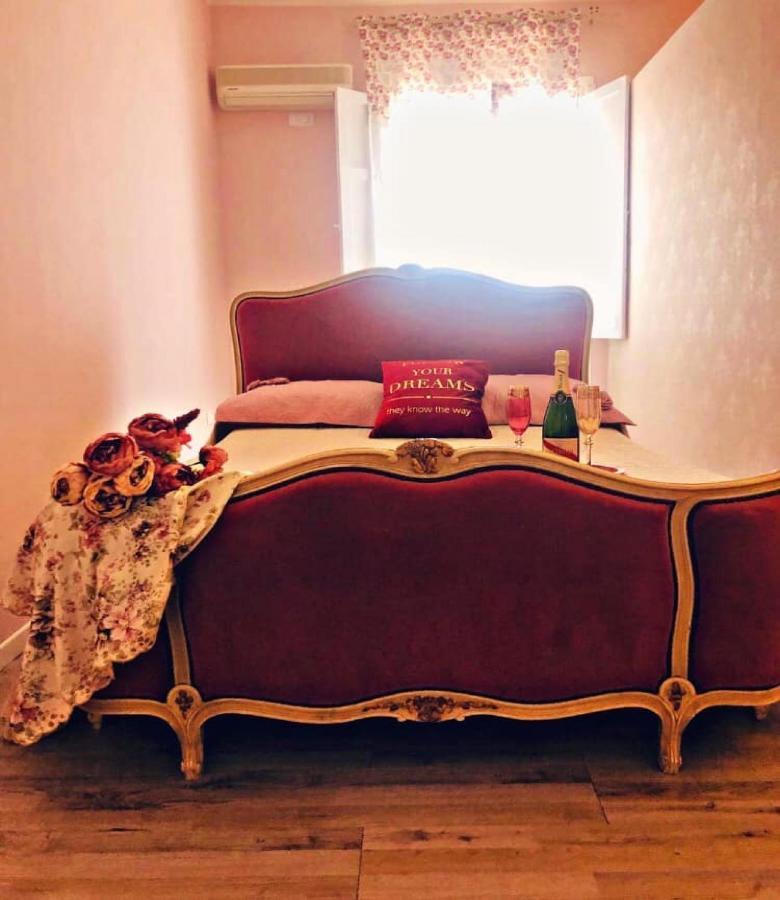 B&B Dimora Chic Gioia Tauro Exteriör bild
